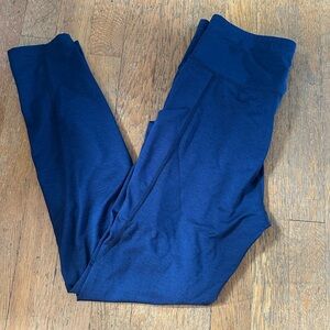Athletic leggings size M